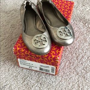 Tory Burch silver flats 6.5